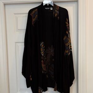 Elegant Black Floral Kimono